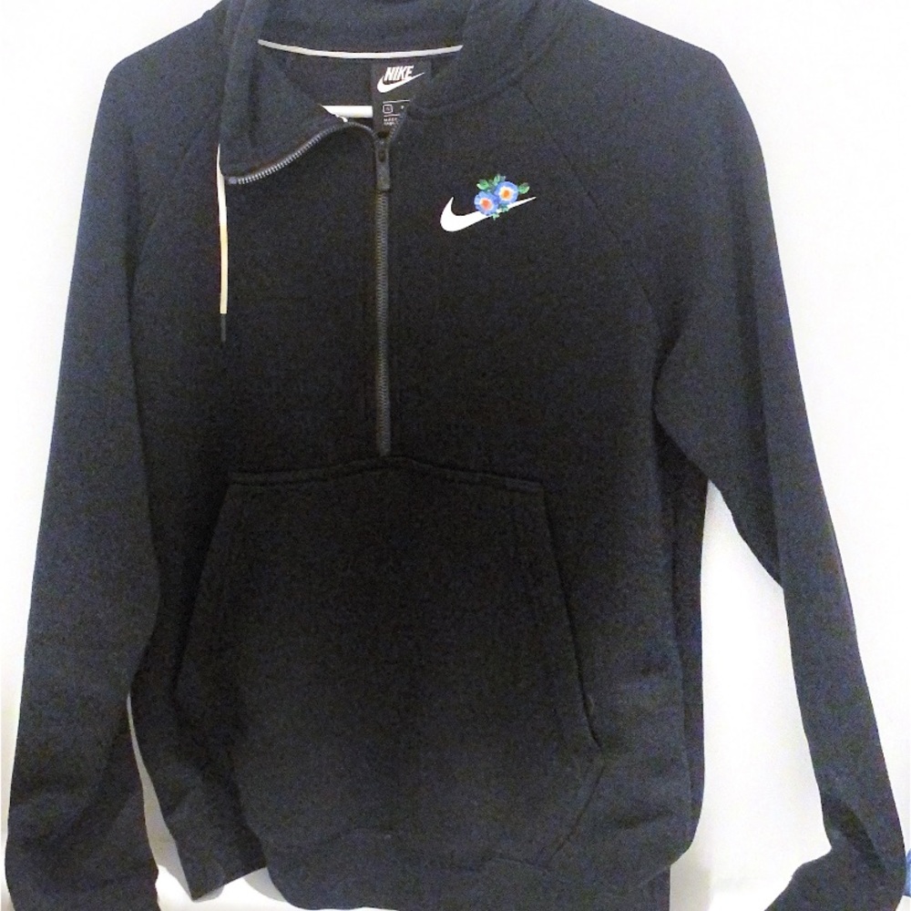 Nike Floral Pullover